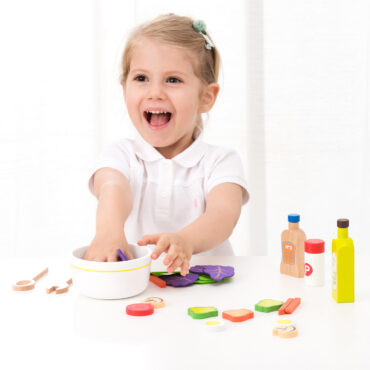 Детска играчка - Комплект за правене на салатата от New classic-bellamiestore