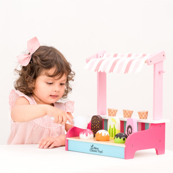 Магазин за сладолед- дървена играчка New classic toys-bellamiestore