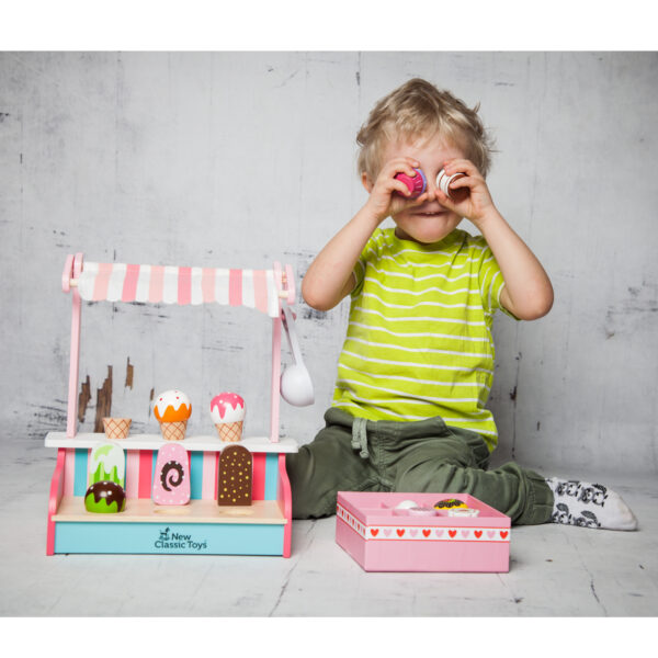 Магазин за сладолед- дървена играчка New classic toys-bellamiestore