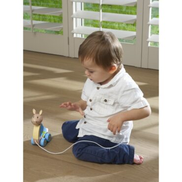 Дървена играчка за дърпане Зайчето Питър от Orange tree toys(1)-bellamiestore