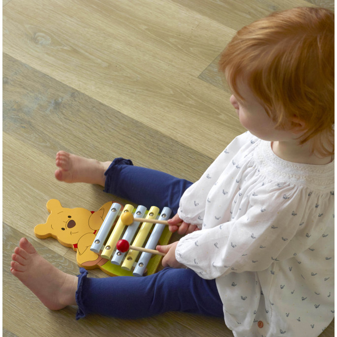 ксилофон за деца от дърво - Мечо Пух от Orange tree toys-bellamiestore