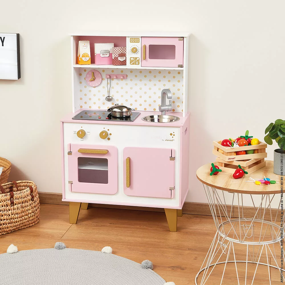 Детска дървена кухня Candy Chic от Janod в розово и златно с аксесоари