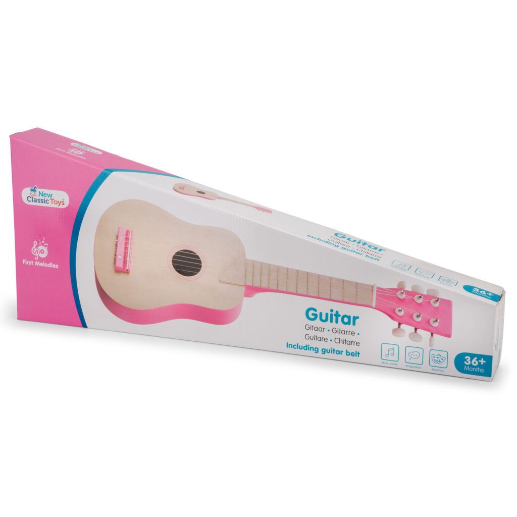 Детска дървена китара в розово от New classic toys-bellamiestore
