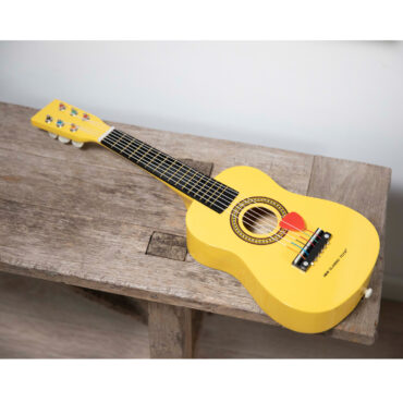 Дървена китара за деца жълта-bellamiestore