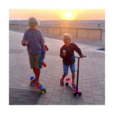 Детска тротинетка и скейтборд 2 в 1 от Chillafish-bellamiestore