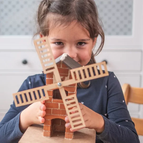 Конструктор с тухли Вятърна мелница 100 части Teifoc керамични тухли 7+