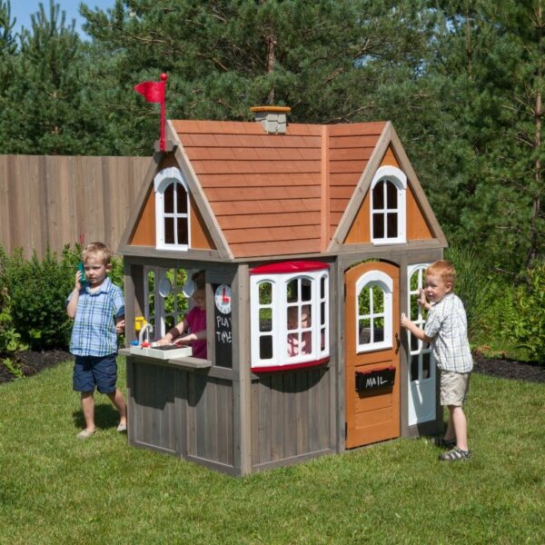 Просторна детска къща за двора от KidKraft-bellamiestore