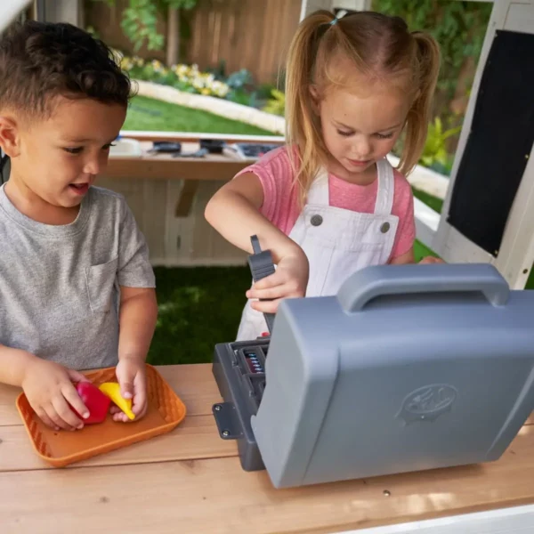 Детска дървена къща за игра в бяло KidKraft-bellamiestore