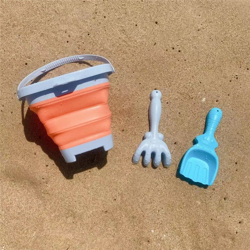 Комплект за плаж със сгъваема кофичка и лопатки-bellamiestore