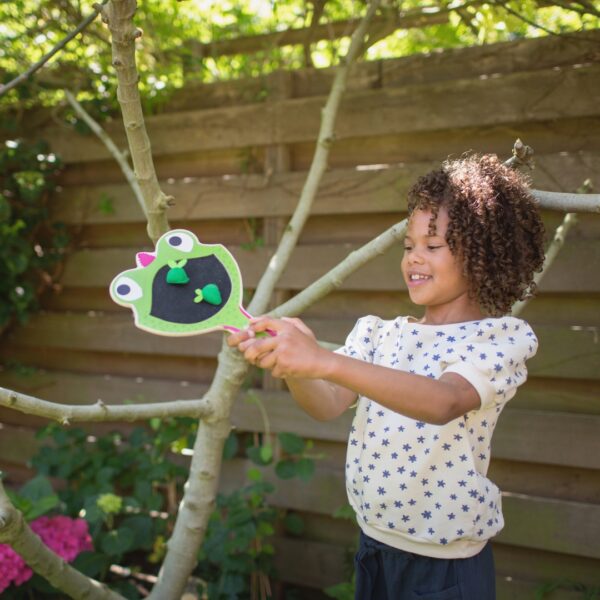 Дървена детска игра с хилка - Гладния Гекон-bellamiestore