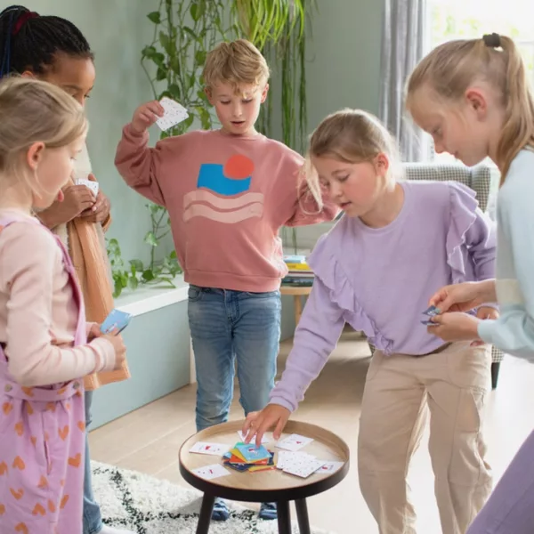 Забавна активна игра с карти Уигъл BS Toys динамична игра