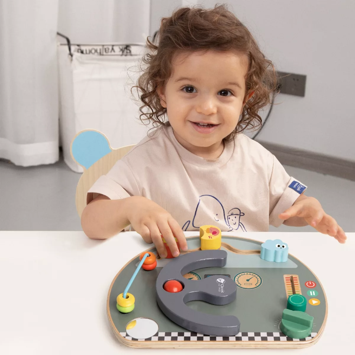 Дървена занимателна дъска кормило Classic World със сензорни елементи в пастелни цветове за деца 12м+