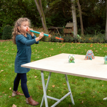 Детска игра за двора със стрелички - Чудовища-bellamiestore