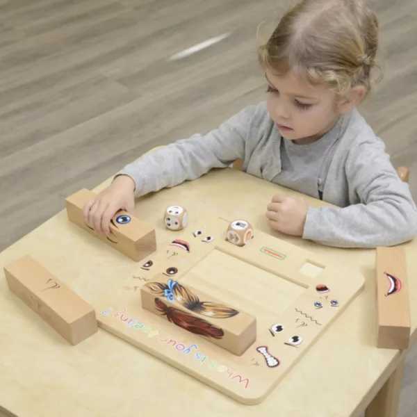Монтесори игра за емоции Masterkidz дървена дъска с лица за развитие на деца над 3 години