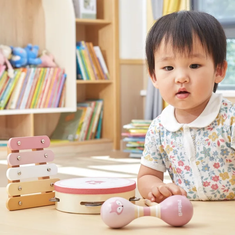 Polar B детски музикални инструменти Лисиче с дървен маракас от VIGA Toys