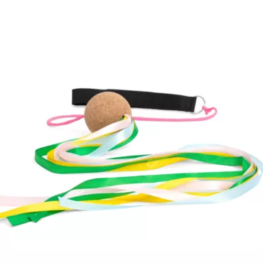 Играчка за номера и трикове Pio Sling от BS Toys текстилни ленти в зелено жълто синьо 4+