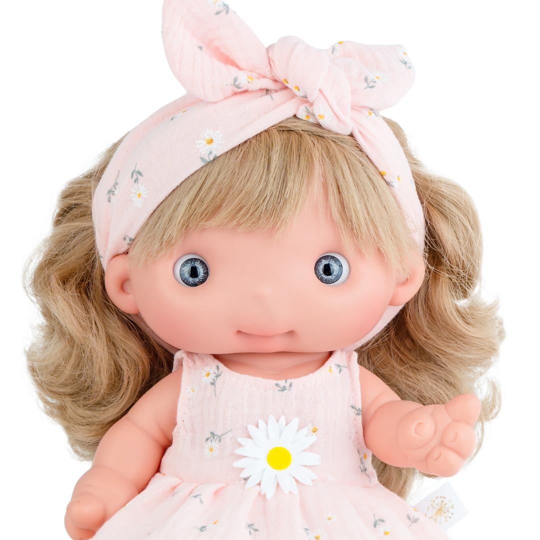 Кукла бебе Pio с къдрици и рокля-bellamiestore