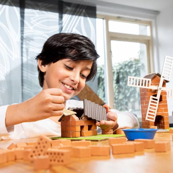 Конструктор с тухли Къща Teifoc модел с кафяв покрив 35 части 6+