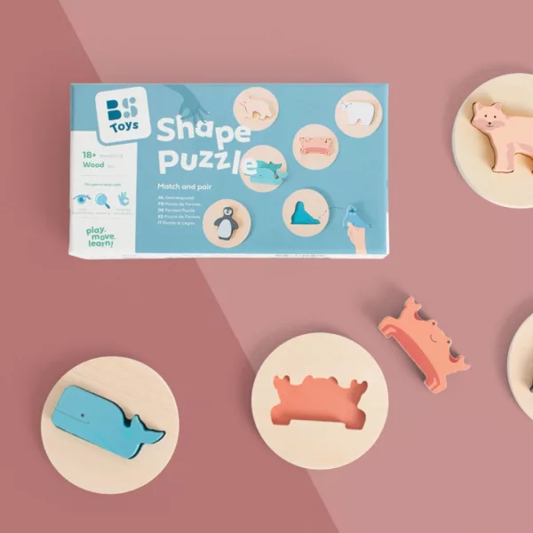 Монтесори пъзел с фигури на животни Арктика дървен 18+ месеца