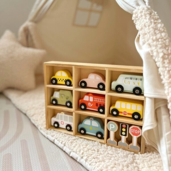 Комплект автомобили с пътни знаци Tooky Toy 1