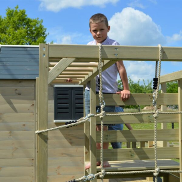 Детски гимнастически модул Wendi Toys - момче е готово да покори маймунският лост