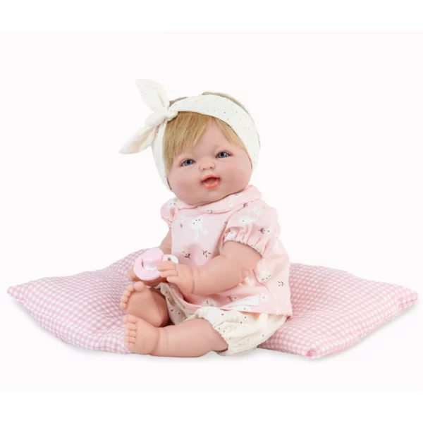 Кукла Зои с руса коса, усмихнато лице и розова рокличка с мотиви на зайчета – Marina and Pau