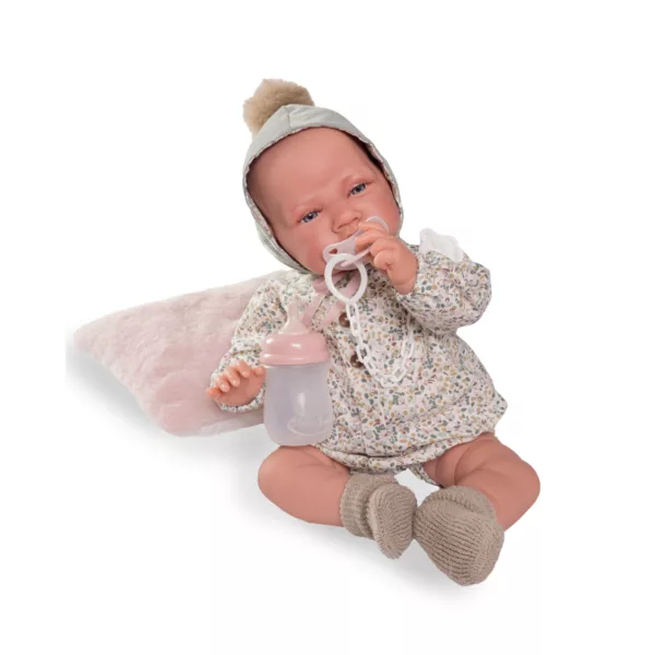 Реалистична кукла бебе Ерика с биберон седнала с възглавничка