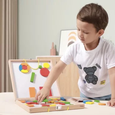 3D пъзел мозайка с дървени геометрични форми, стимулиращ въображението и фината моторика, подходящ за деца 3+ години