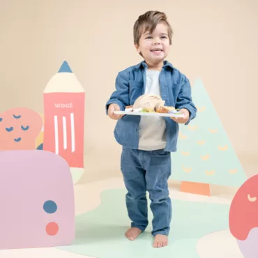 Детски дървен поднос с храни за ролеви игри