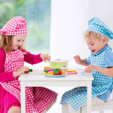 Ролева игра готвач с дървени зеленчуци