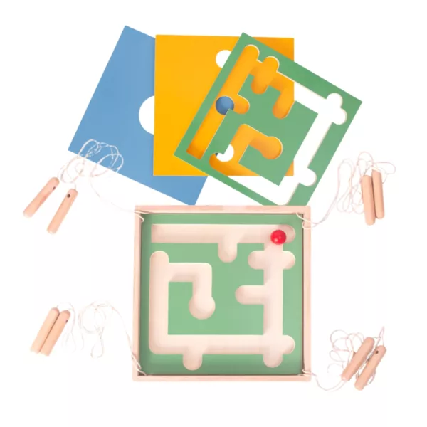 Комплект игра за баланс и координация BS Toys, дървен лабиринт с панели и въжета, 6+