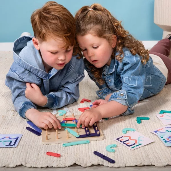 Дървен Геопланк STEM игра от BS Toys деца конструират