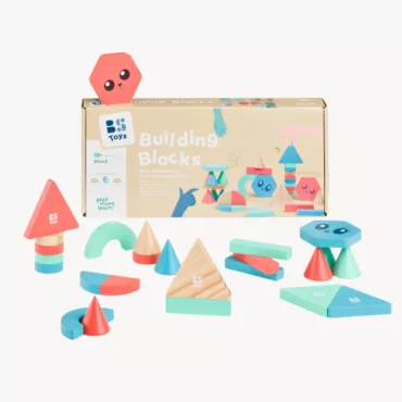 Кутия и дървен конструктор с различни форми и цветове – BS Toys