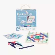 Дървена геометрична дъска с елементи и шаблони за конструиране – BS Toys