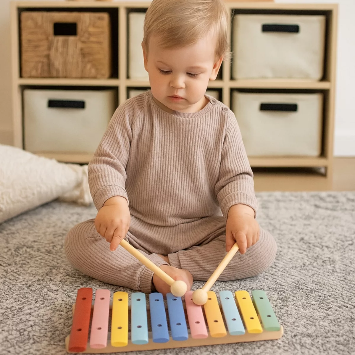 Дървен пастелен ксилофон за деца с мелодии, подходящ за ранно музикално развитие