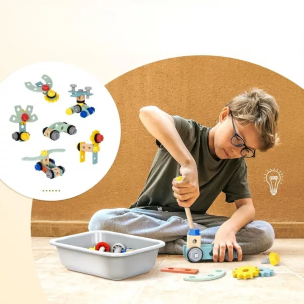 Дете сглобява дървени елементи от работилница Jolly Toy за конструкторска игра
