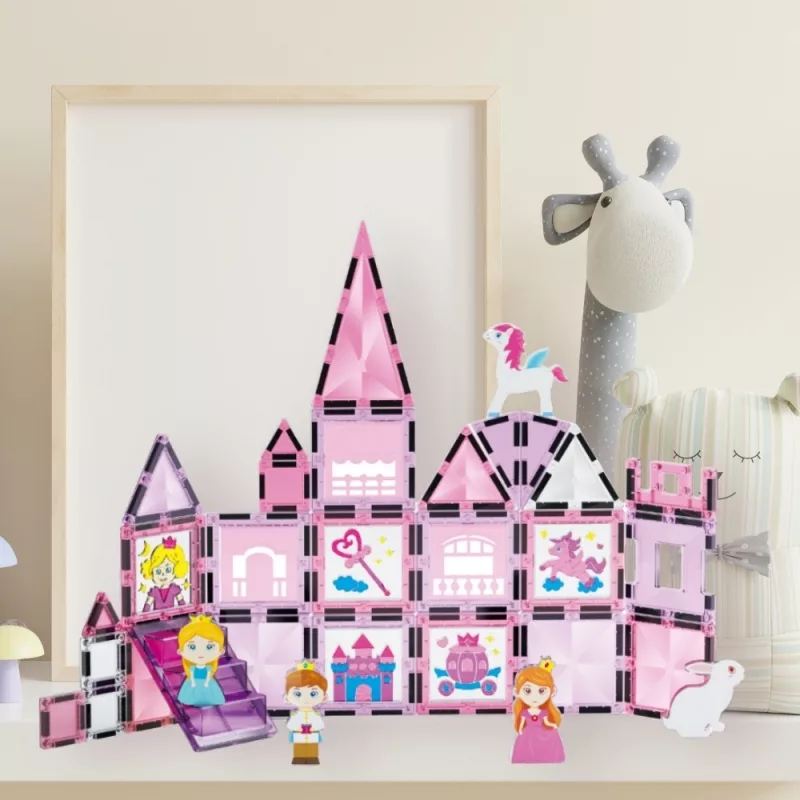 Голям розов магнитен замък за принцеси от конструктор Jolly Toy върху детски рафт