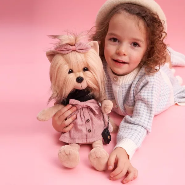 Плюшено кученце Йойо кокетка в розова пола с дете на 3+ години