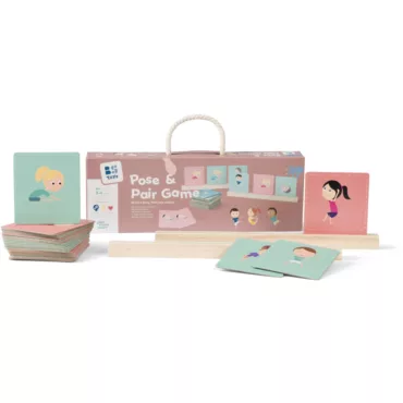 Детска игра Позирай и намери двойката в розова кутия с дървени стойки и карти 4+