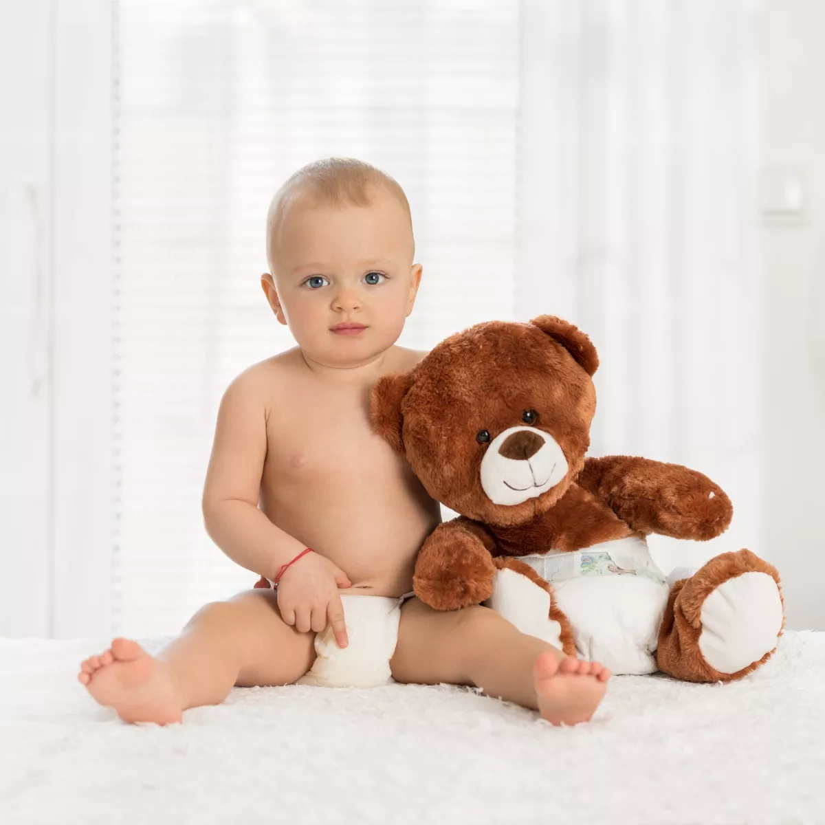 Плюшени и меки играчки за вашето бебе бяло плюшено мече от мек текстил