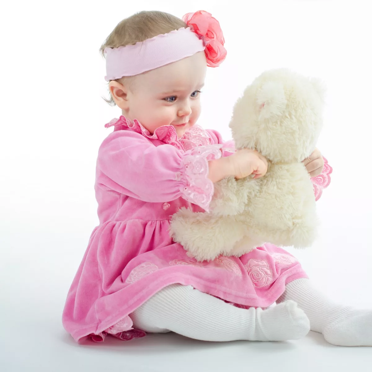 Плюшени и меки играчки за вашето бебе плюшено мече за гушкане от мек текстил