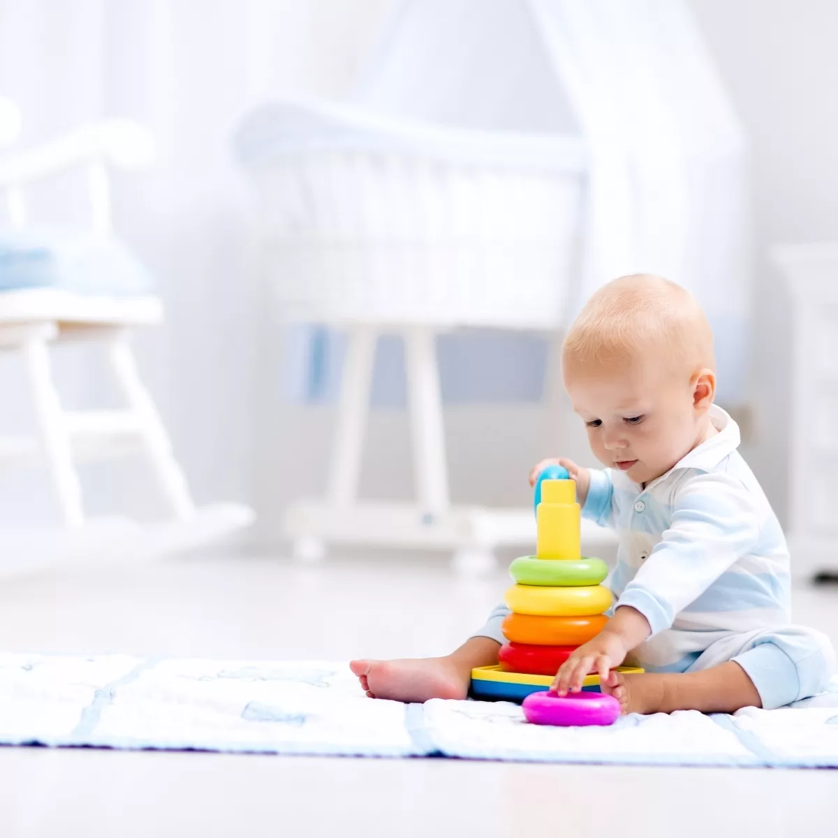 Бебешка игра за нанизване на цветни рингове образователна играчка за бебета