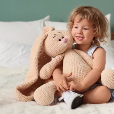 Меки и плюшени играчки за бебета и деца – дете гушка голям плюшен заек