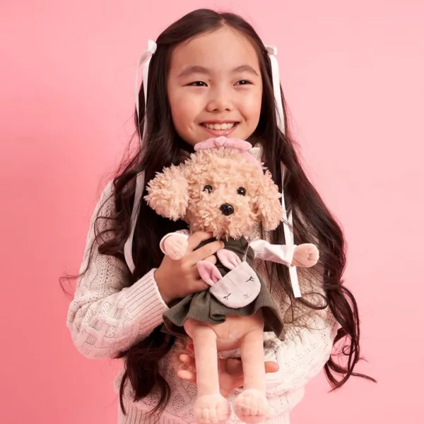 Плюшено кученце Лъки Фенди с розова лента и рокля 3+