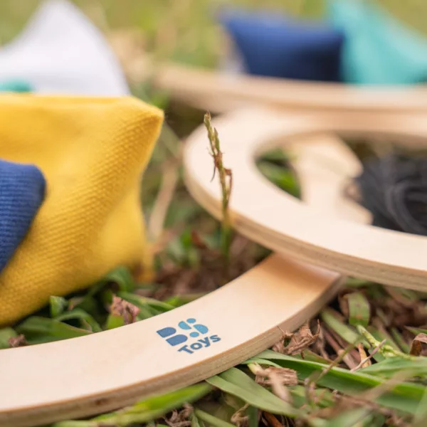 Стратегическа игра за хвърляне Trigo дървен ринг с текстилни торбички