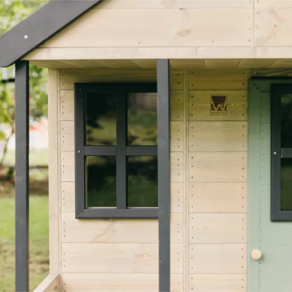 Детска дървена къща за двор с прозорец и здрава конструкция Adventure Cottage Wendi