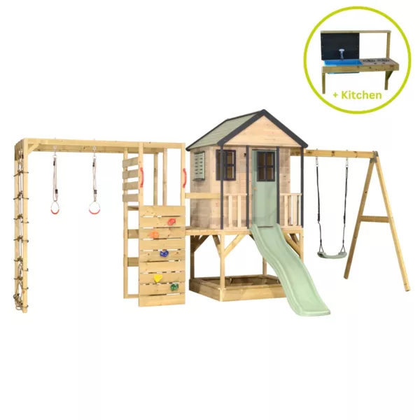 Детска дървена площадка с въжена катерушка, халки и къщичка в естествен дървен цвят