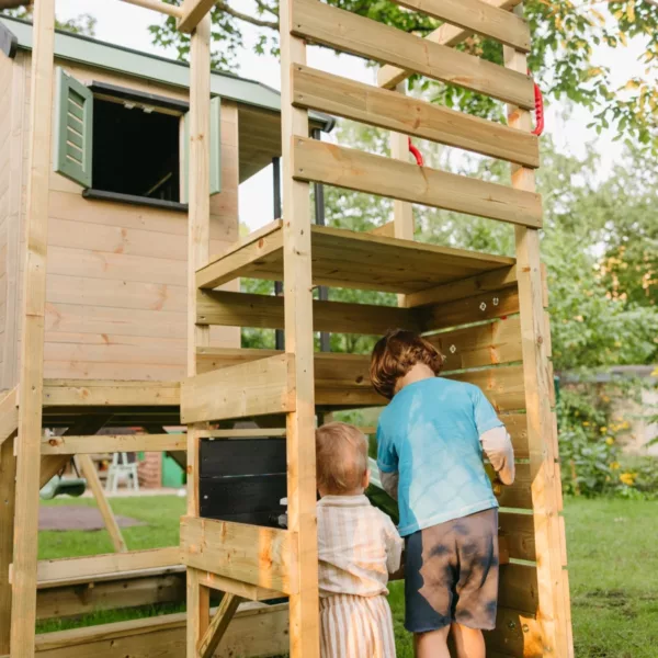 Детска дървена площадка с функции катерене, люлки, кухня и маймунски лостове за деца