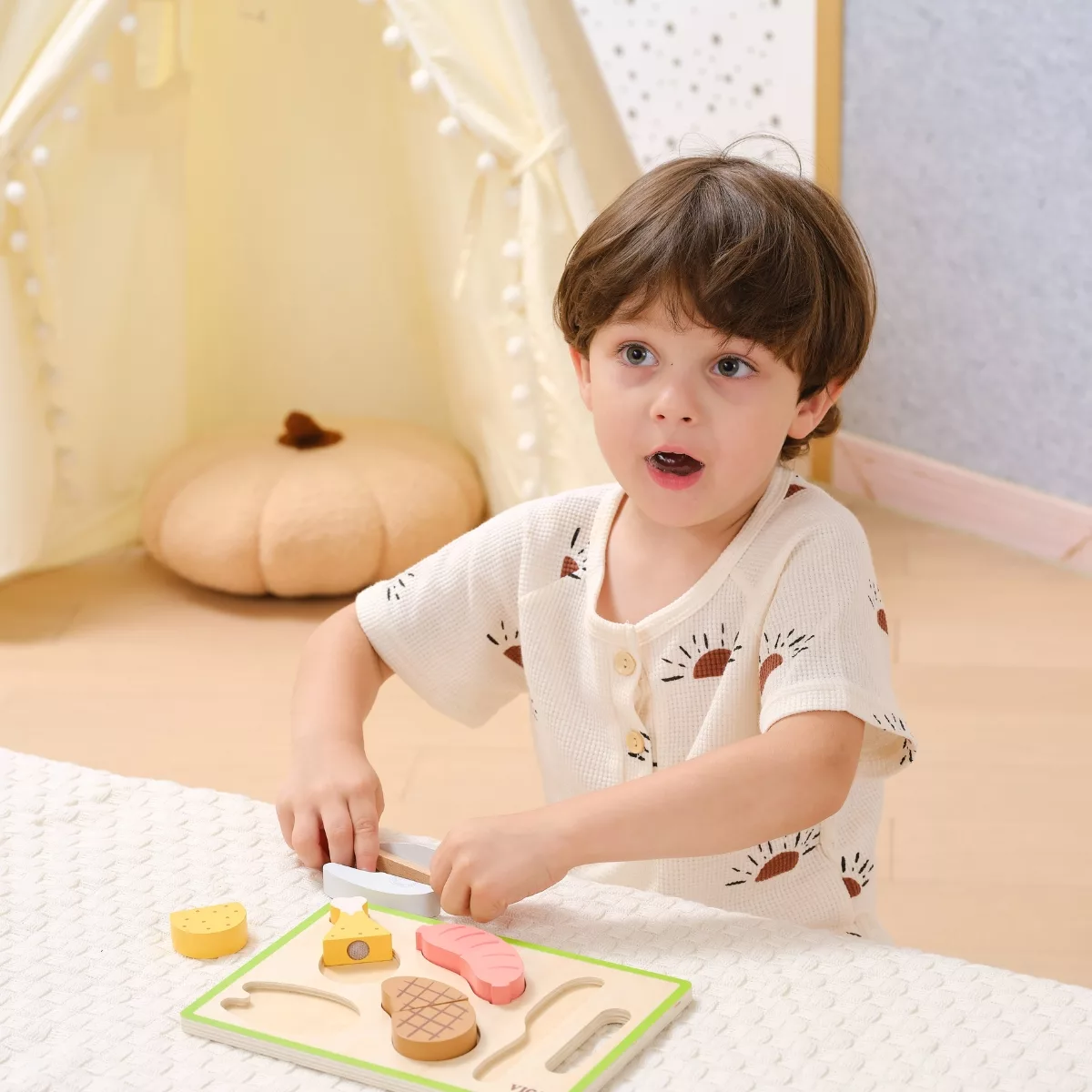 Дървен Монтесори комплект за рязане месо Viga Toys игра дете с ножче образователна