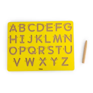 Тактилна дъска за изписване на главни букви Viga дървена жълта образователна играчка 3+